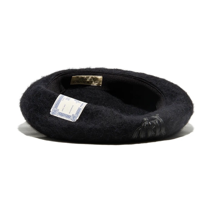 LEATHER WAPPEN FLUFFY BERET