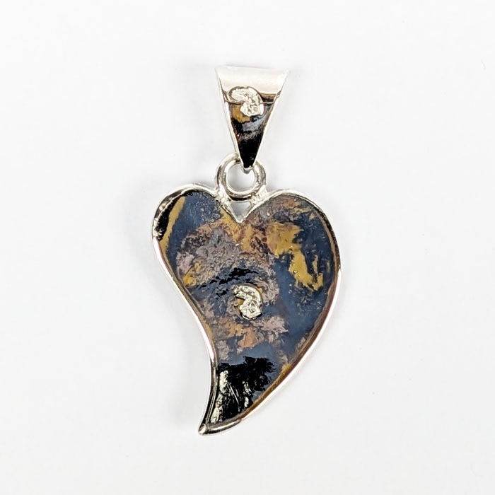 NL-0174 KARAKUSA ROSE HEART PENDANT