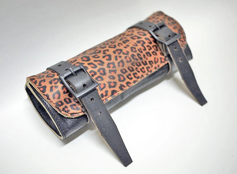 LEATHER TOOL ROLL : TYPE VTB1