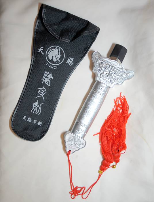 中華武術用 伸縮式健身剣 伸縮剣 獅子頭柄 ツヤ消し シルバー 銀白色