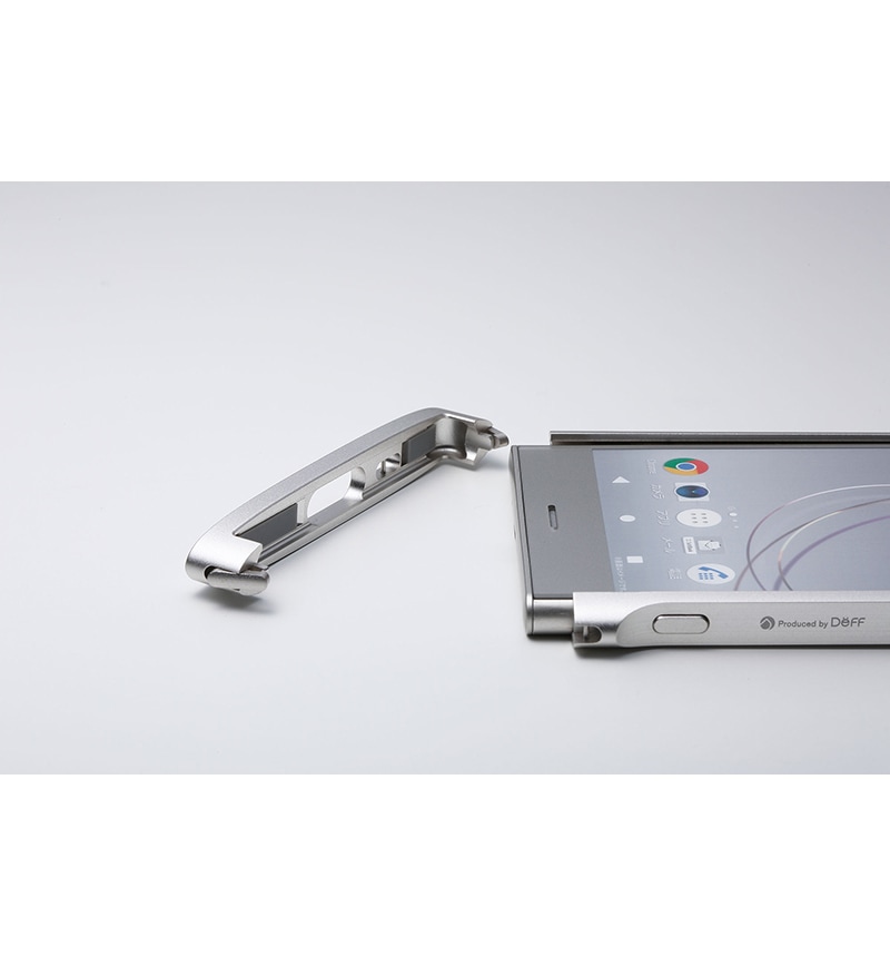 特価】Cleave Titanium Bumper Chrono Premium Edition for Xperia XZ1