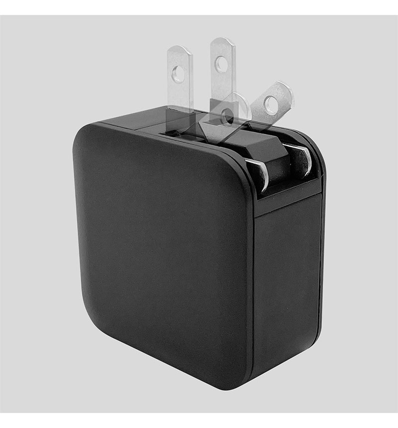 �饹���Хʥ� AC���Ŵ� PD�б� QC�б� ��®���� 20W Type-C Type-A �֥�å� ���ޥ� ���֥�å� RACCA20W01BK �֥�å� RACCA20W01BK