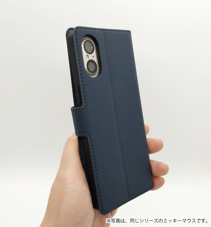 Xperia 5 V  �ǥ����ˡ� / ��Ģ���쥶�������� ����ץ� �ޥ��ͥå� �ߥˡ��ޥ���_sitting2 IJ-DXP5M5ELC1R/MN24