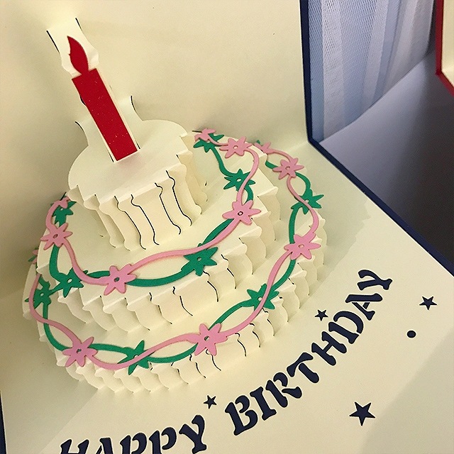 誕生日ケーキ 立体切り絵 グリーティングカード ポップアップカード