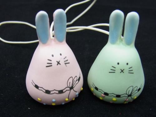 風鈴 陶製 純手描き 手作り可愛いウサちゃん2匹 飾りペンダント | 伝統