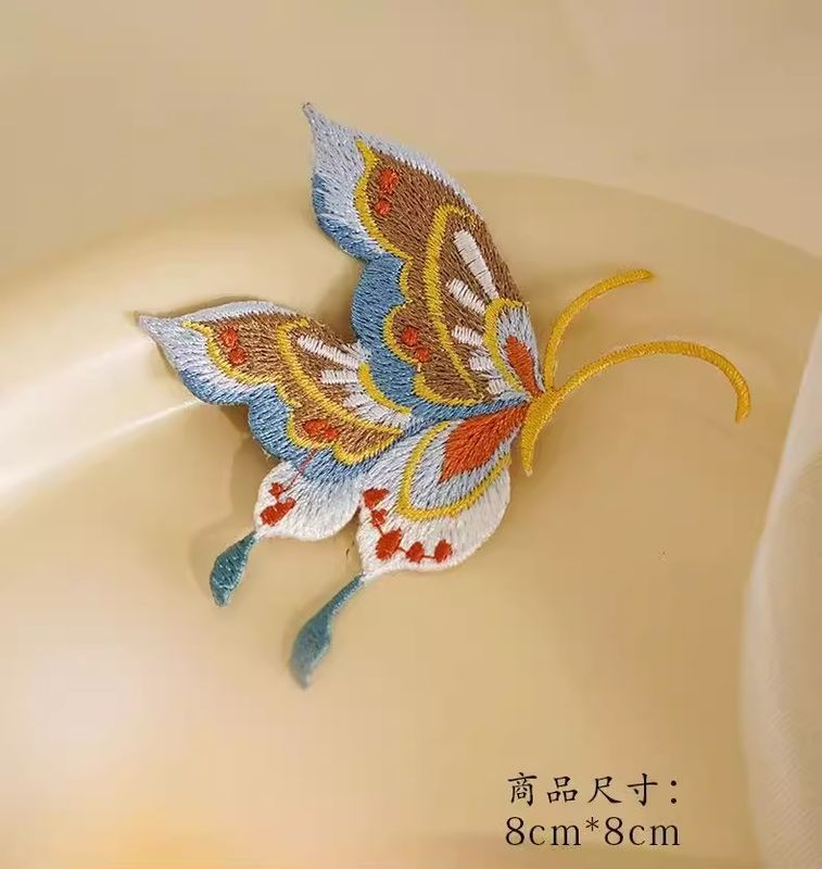 【珍】　★ 額装 博古花蝶図繍片 ★　民国時期　刺繍 博古紋 花蝶紋　民間織繍 珍】☆ 額装 博古花蝶図繍片 ☆民国時期刺繍 博古紋 花蝶紋民間織繍