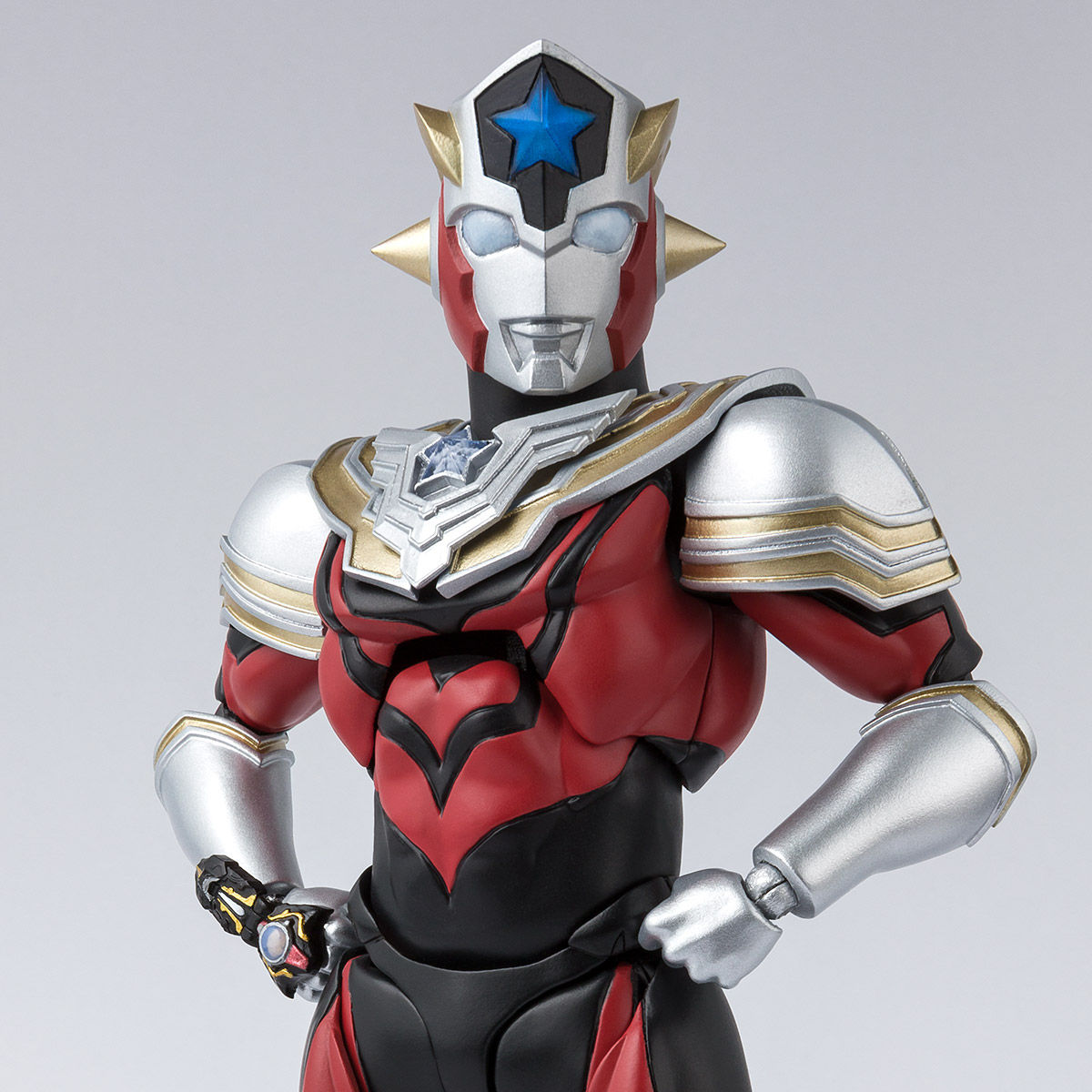 S.H.Figuarts ウルトラマンタイタス (魂ウェブ商店限定  
