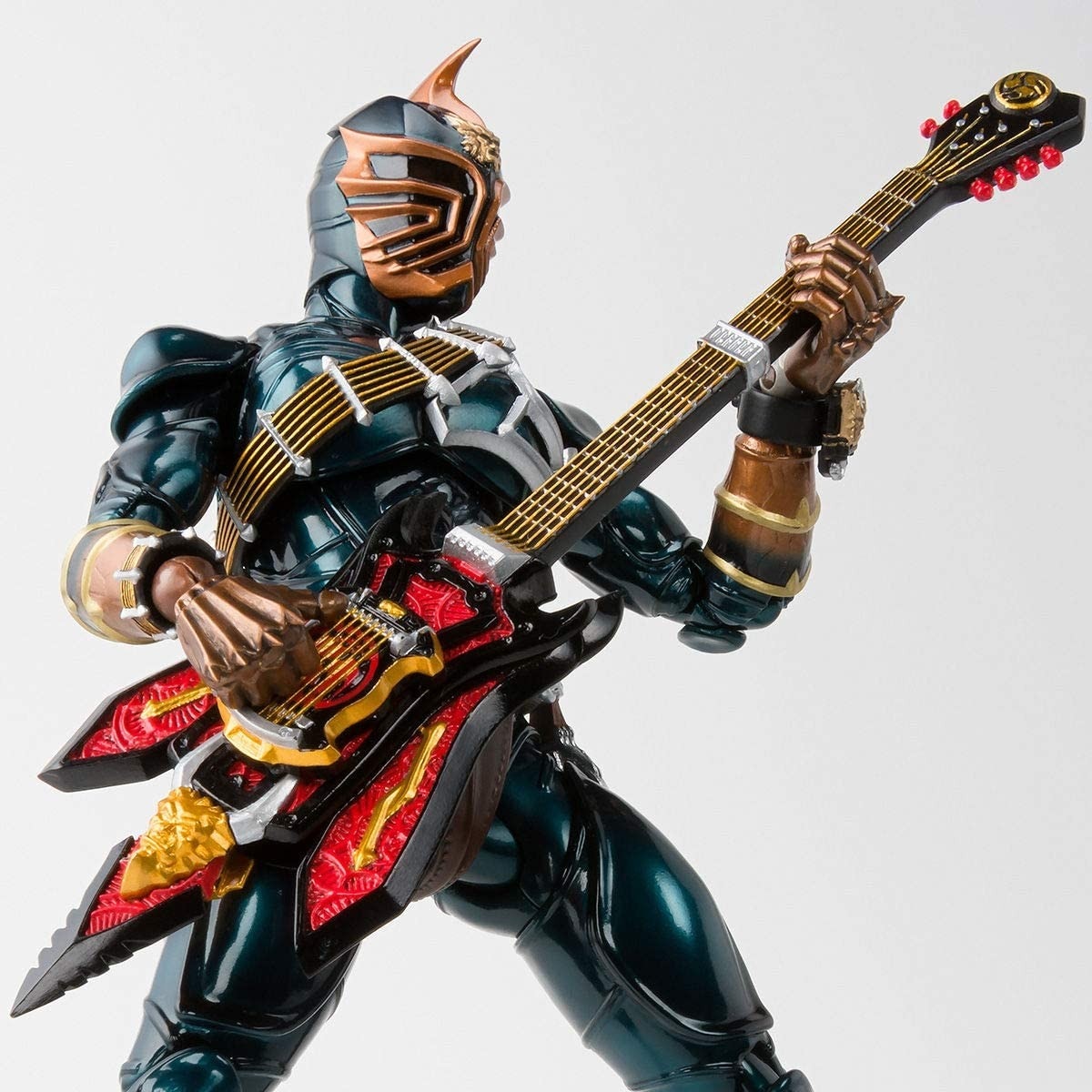 S.H.Figuarts(真骨彫製法) 仮面ライダー響鬼 「仮面ライダー響鬼