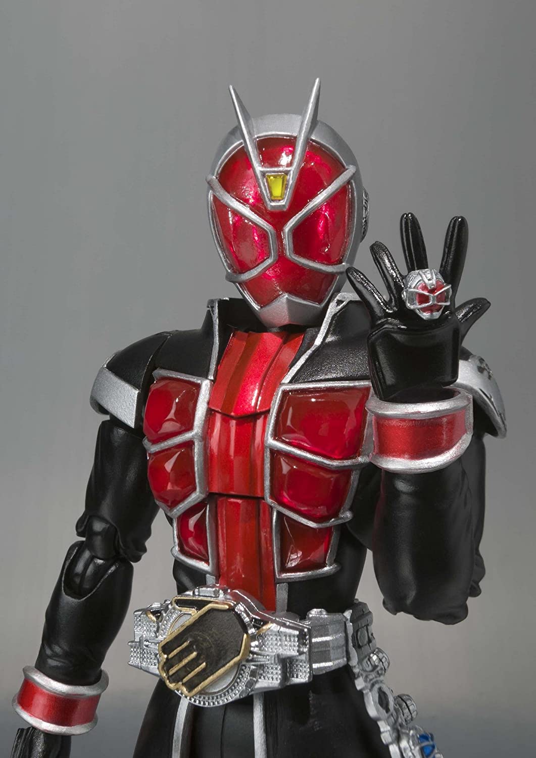 S.H.Figuarts 仮面ライダーウィザード フレイムスタイル 『仮面