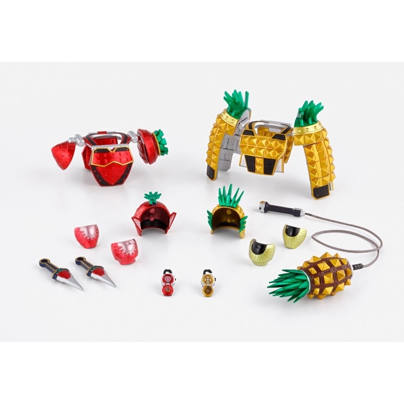 S.H.Figuarts（真骨彫製法） 仮面ライダー鎧武 アームズチェンジセット（パインアームズ＆イチゴアームズ）(魂ウェブ商店限定)『仮面ライダー鎧武』の商品画像