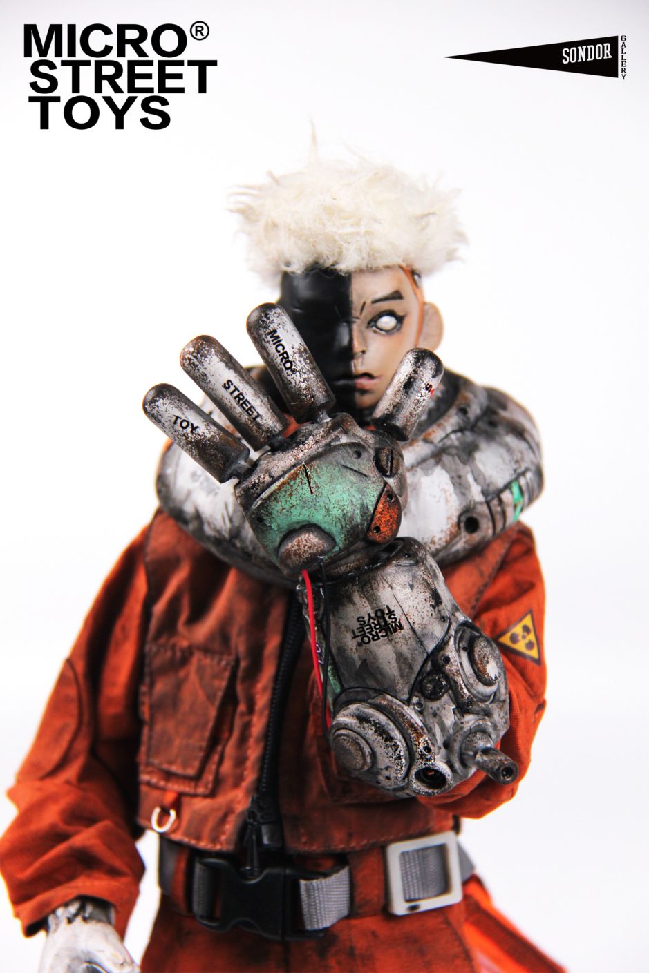 MICRO(R) STREET TOYS × SONDOR Era of Rust-Roger(イアラァオブラストロジャー) 1/6 可動 ...