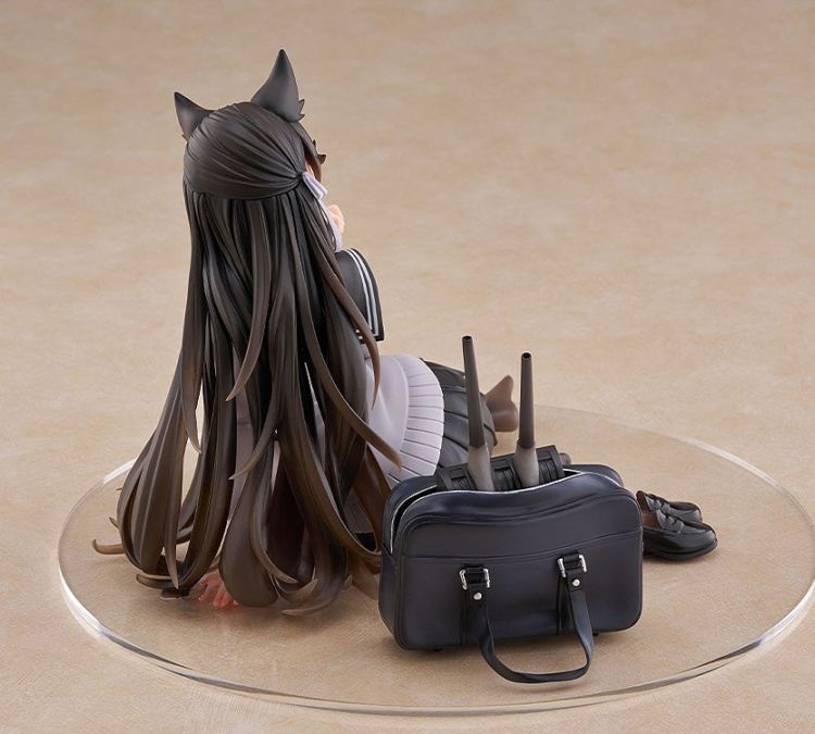 愛宕[学園トロイメライ] 1/7 完成品フィギュア 『アズールレーン』