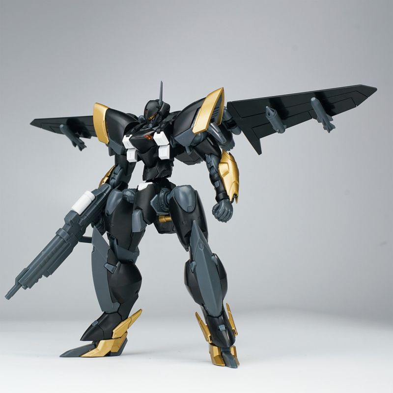 ULTRA ACTION TROOPERシリーズ 雲雀(ひばり) 1/144スケール プラスチックモデルキット ブラック×ゴールドVer.の商品画像