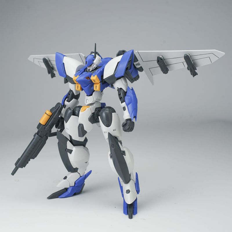 ULTRA ACTION TROOPERシリーズ 雲雀(ひばり) 1/144スケール プラスチックモデルキット ブルー×ホワイトVer.の商品画像