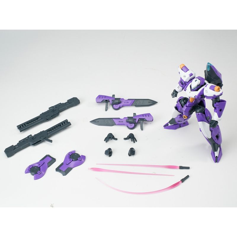 ULTRA ACTION TROOPERシリーズ Franz-α(フランツアルファ) 1/144スケールプラスチックモデルキット(パープル×ホワイト)の商品画像