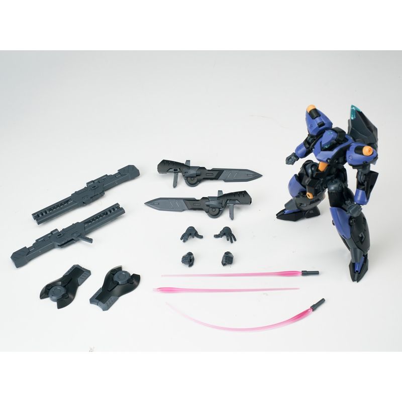 ULTRA ACTION TROOPERシリーズ Franz-α(フランツアルファ) 1/144スケールプラスチックモデルキット(ブラック×ブルー)の商品画像
