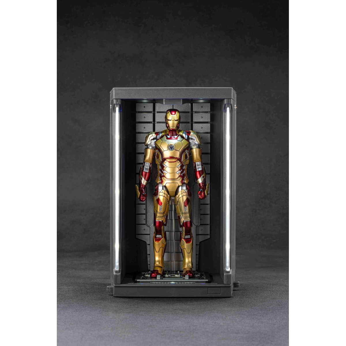 MK42 + ホール・オブ・アーマー(ホログラムエフェクト付き) 『アイアンマン』