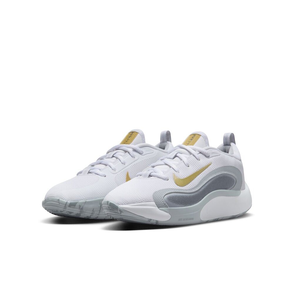 NIKE ナイキ IsoFly ジュニア キッズ バスケットボールシューズ ホワイト/メタリックゴールドスター FN4384-100
