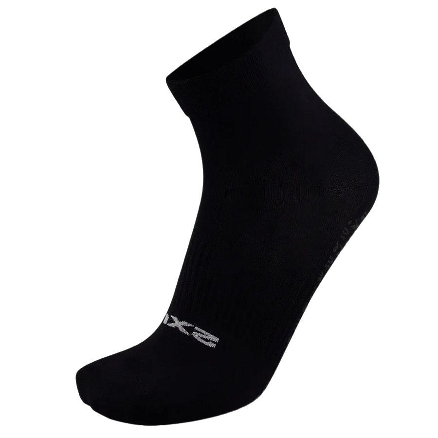2XU パフォーマンス クルー グリップソックス ツータイムズユー ブラック/ホワイト UQ7356E-BLKWHT