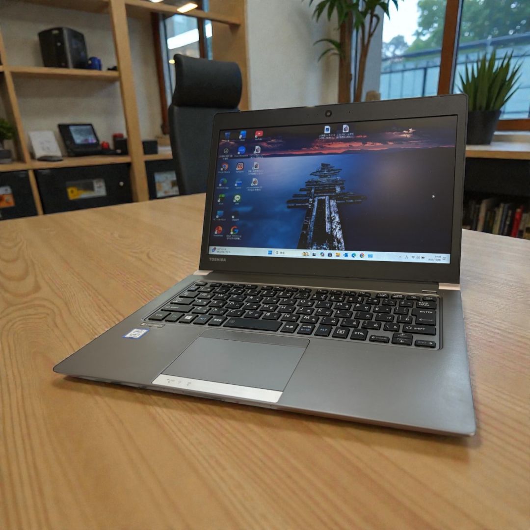 TOSHIBA DynaBook R63/J 13.3ｲﾝﾁ