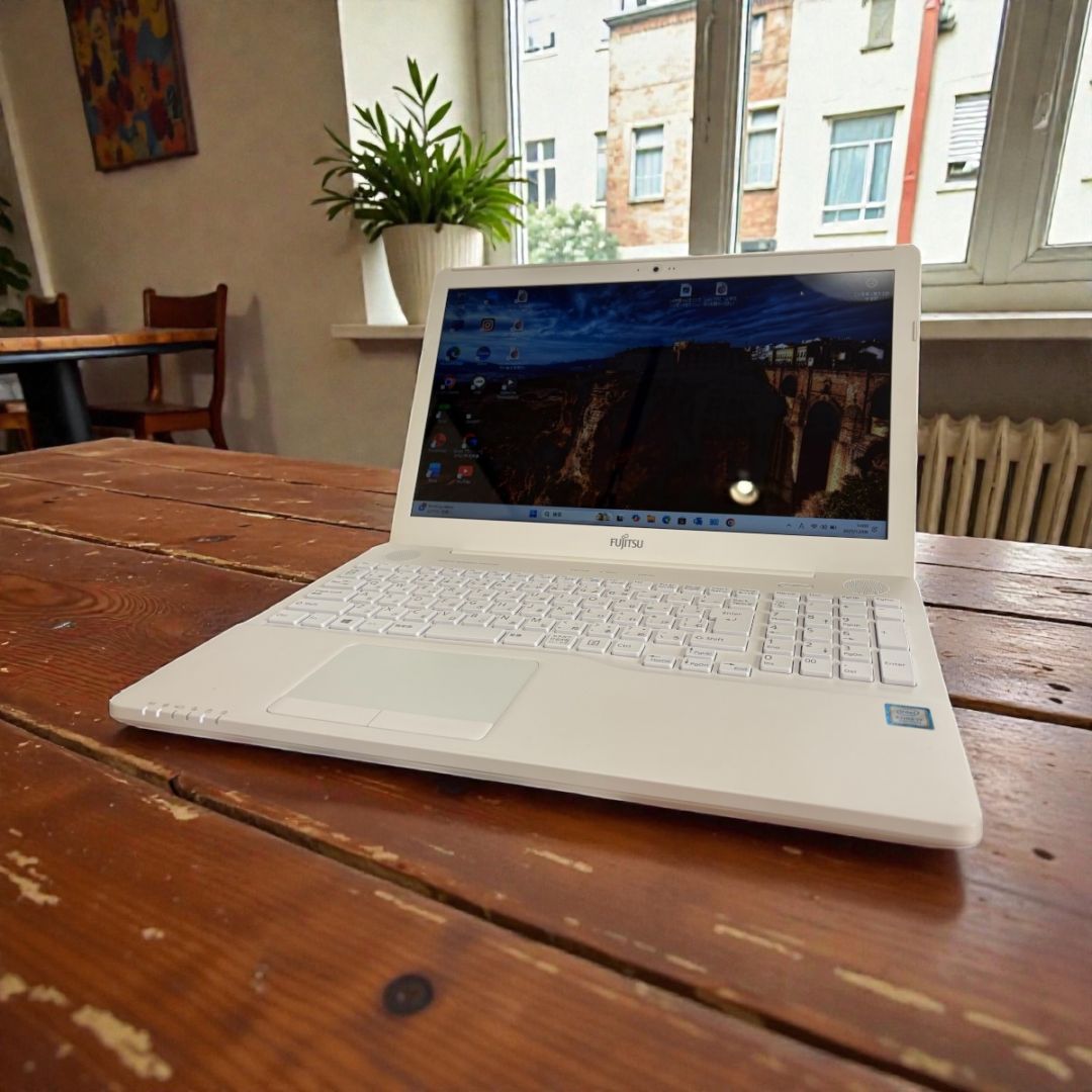 FUJITSU LIFEBOOK AH50 15.6ｲﾝﾁ