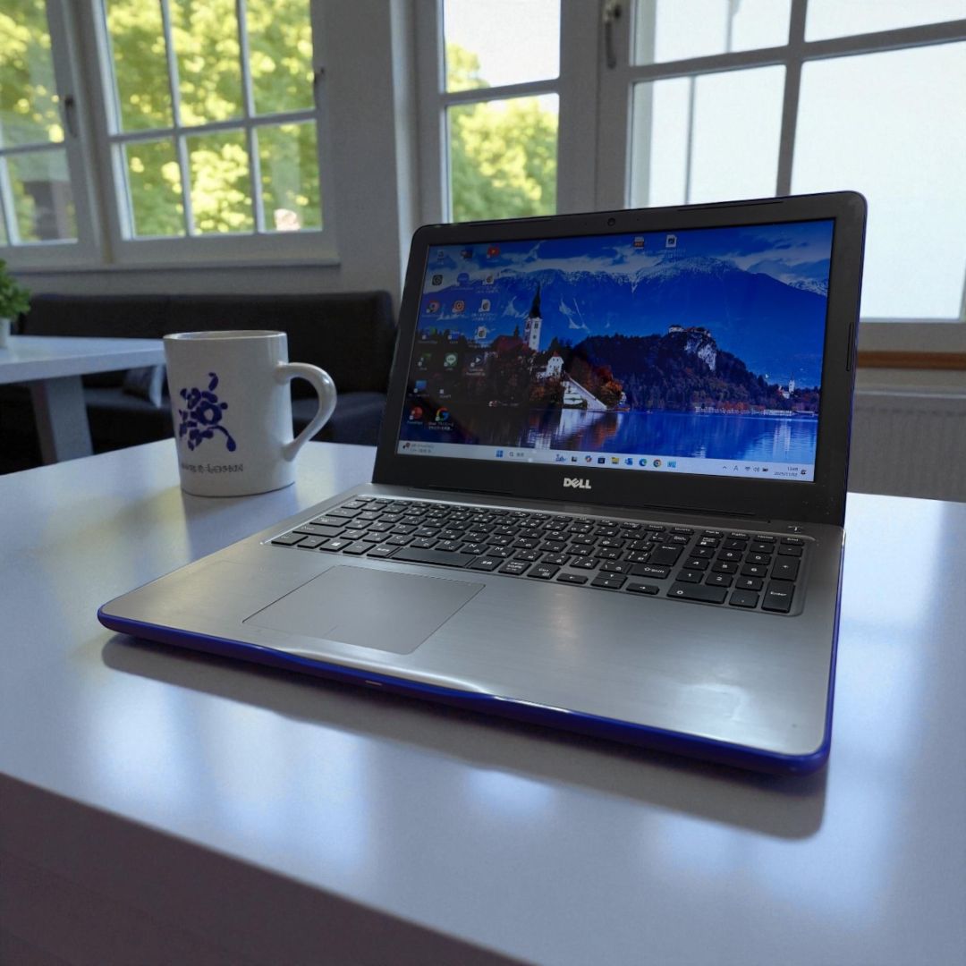DELL Inspiron15 5565 15.6ｲﾝﾁ(ﾛｲﾔﾙﾌﾞﾙｰ）