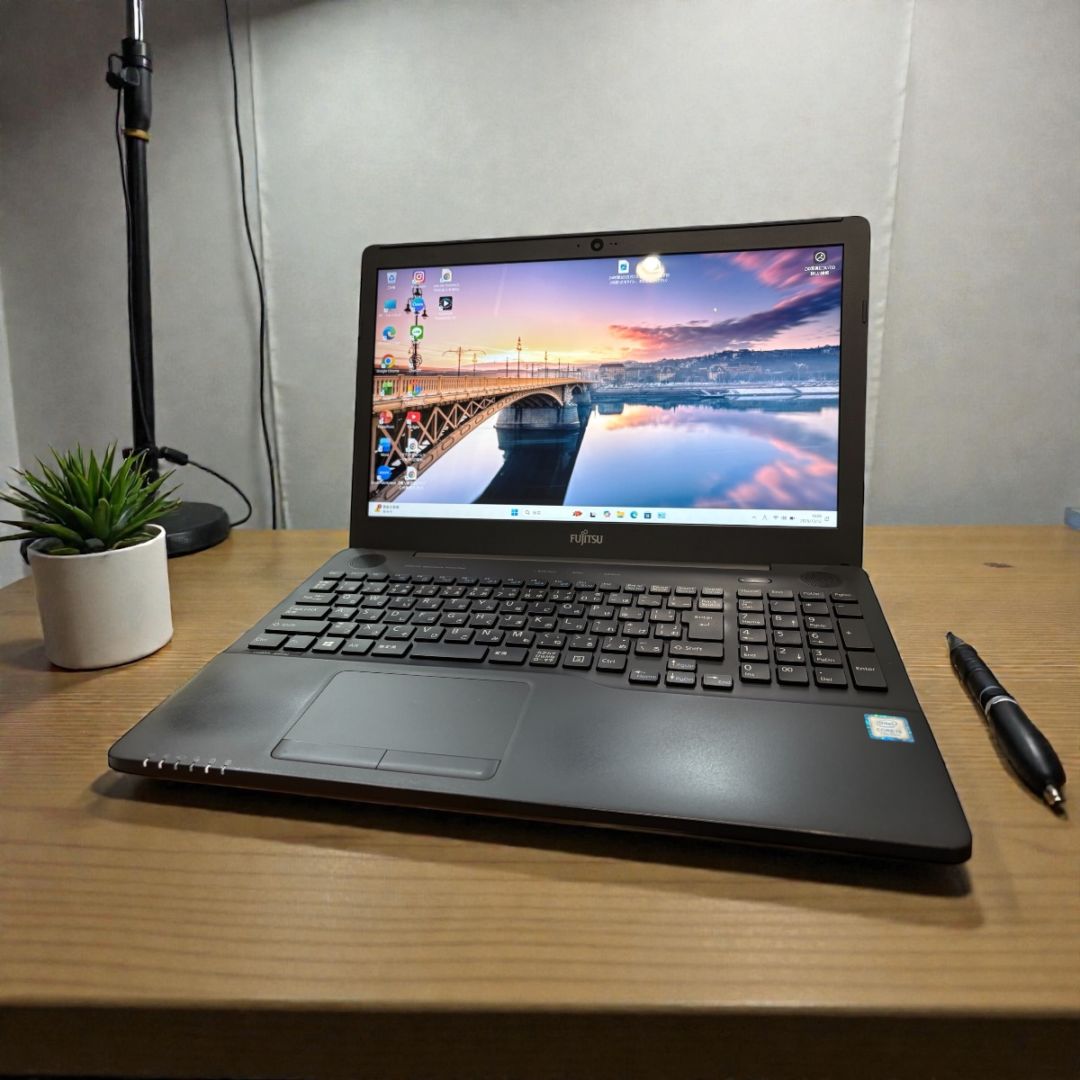 FUJITSU LIFEBOOK AH45/B2 15.6ｲﾝﾁ
