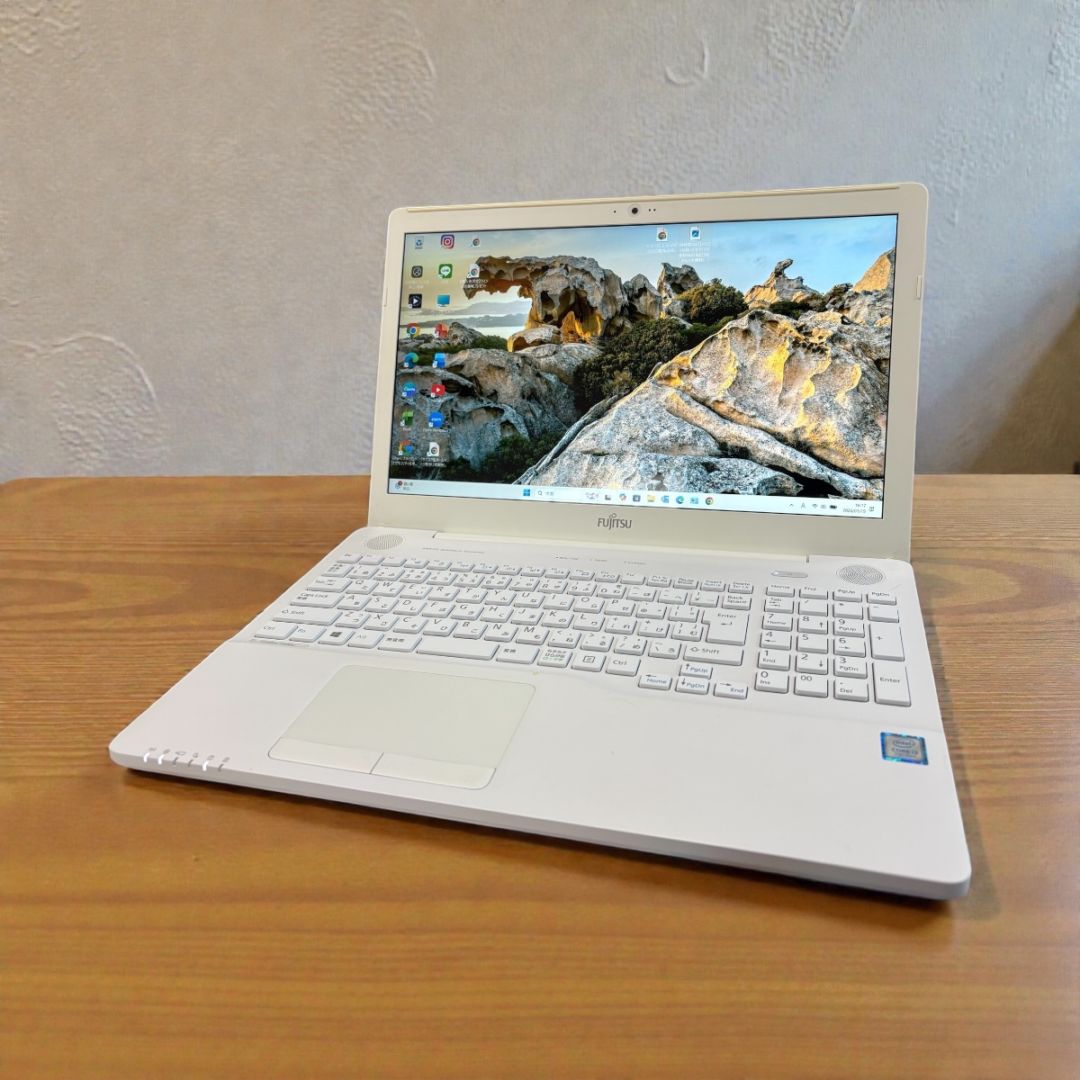 FUJITSU LIFEBOOK AH45/B2 15.6ｲﾝﾁ