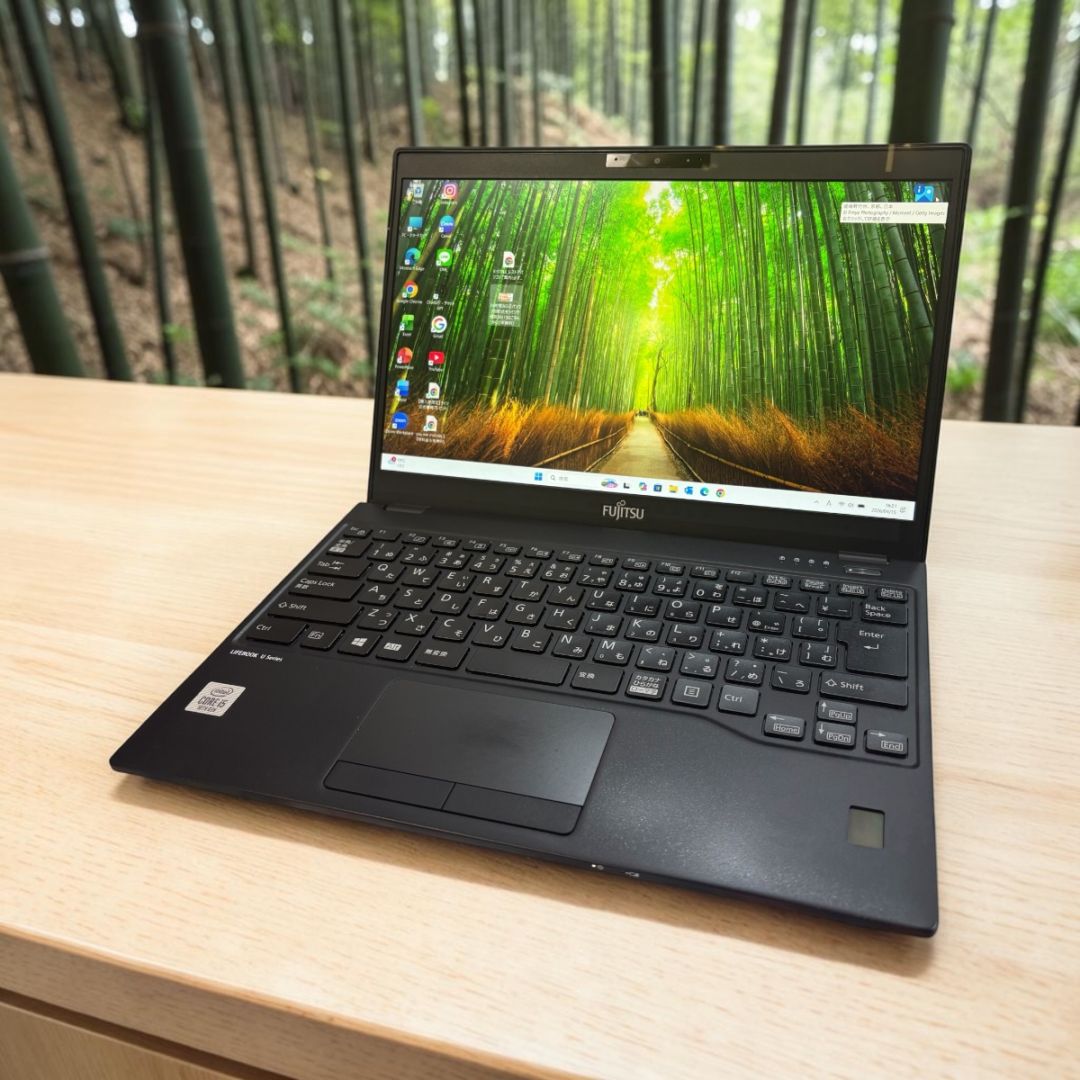 売約済みとなりました。ご検討誠にありがとうございました！！【一宮で!! Windows10搭載機！かっこいい赤黒ボディ　ASUS Intel core i5 15.6インチ】一宮市のパソコン屋 Mr.Carnival（ミスカニ）です！パソコン修理・中古パソコン販売店【クレカ&PayPay使えます！】店頭在庫PCのご紹介です！受け渡しは店舗にて(^^)/【エイスース ノートパソコン メモリ８GB/新品SSD240GB】 宇都宮・那須塩原で中古パソコンをお探しの方はX-STYLEへ