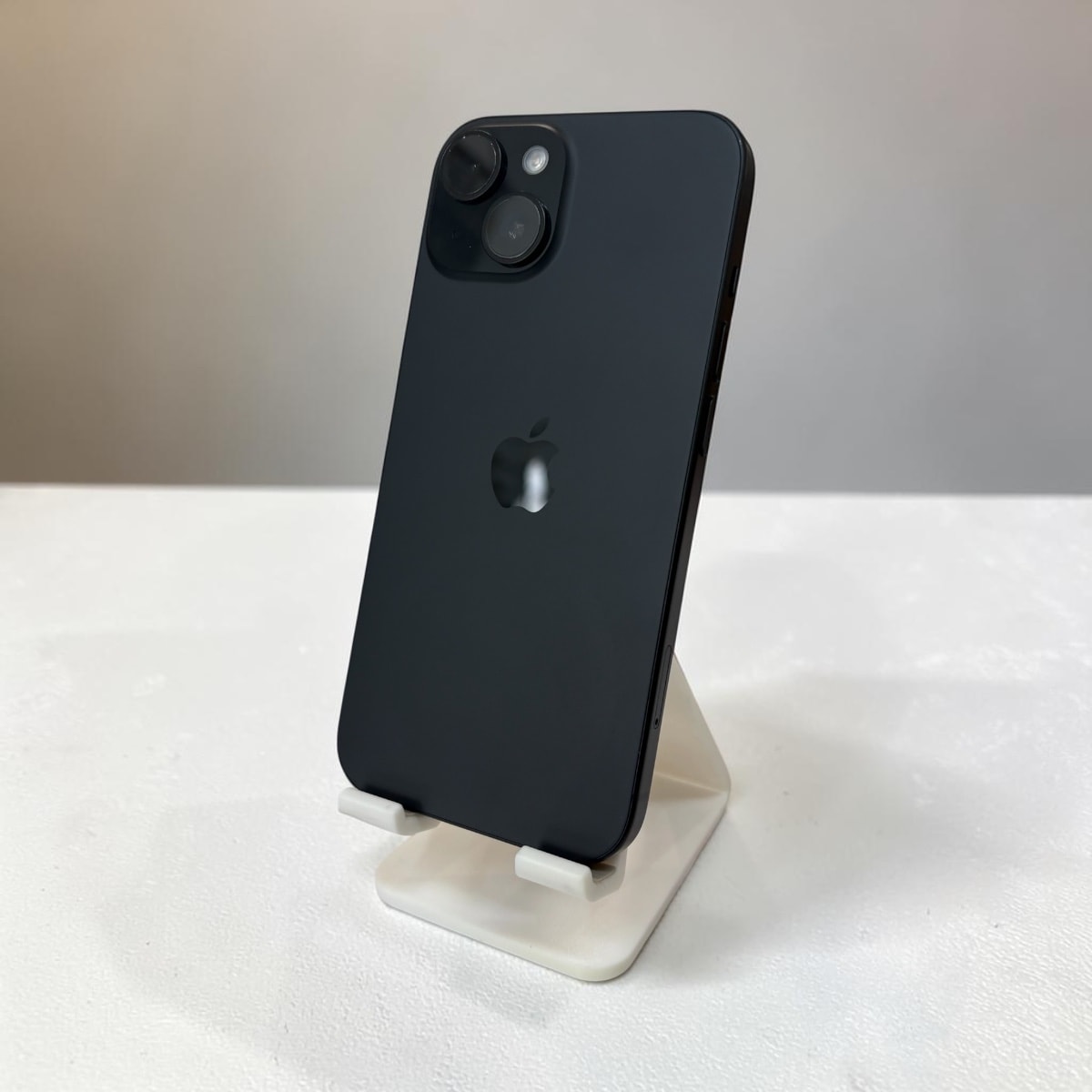 iPhone15 256GB 中古良品Aクラス