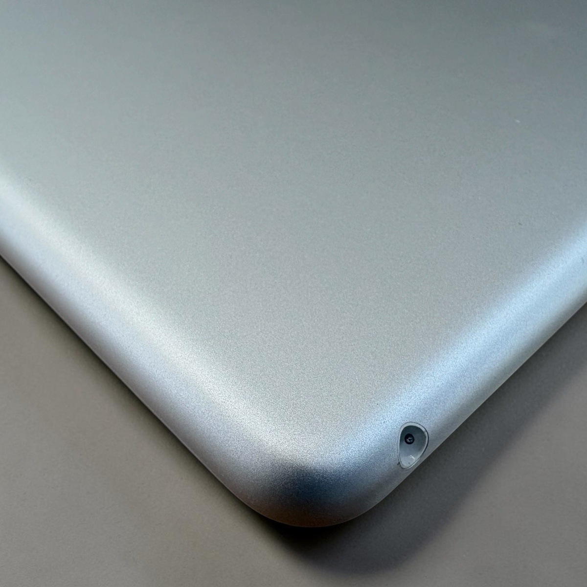 iPad（第九世代) Wi-Fiモデル 64GB シルバー