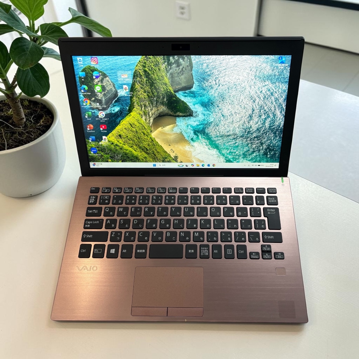 SONY VAIO VJS112C12N 11.6型　WIN11対応　LTE SONY VAIO VJS112C12N 11.6型 WIN11対応 LTE VAIO S11（VJS112）| 製品