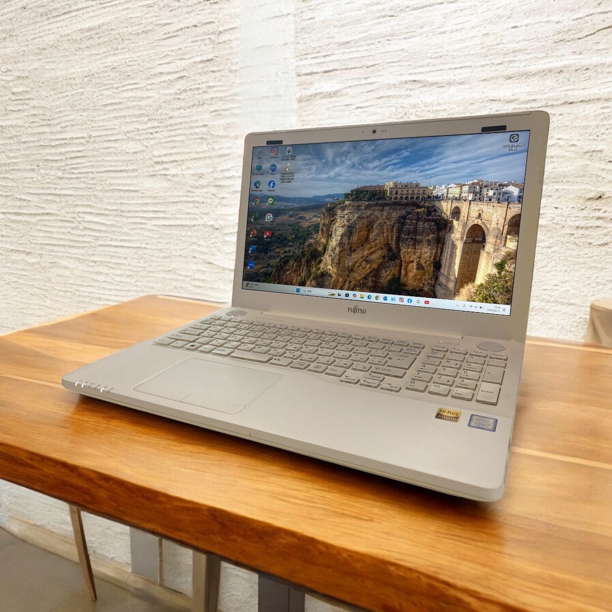 FUJITSU LIFEBOOK AH53/WA2 15.6インチ(迷彩カスタムモデル)