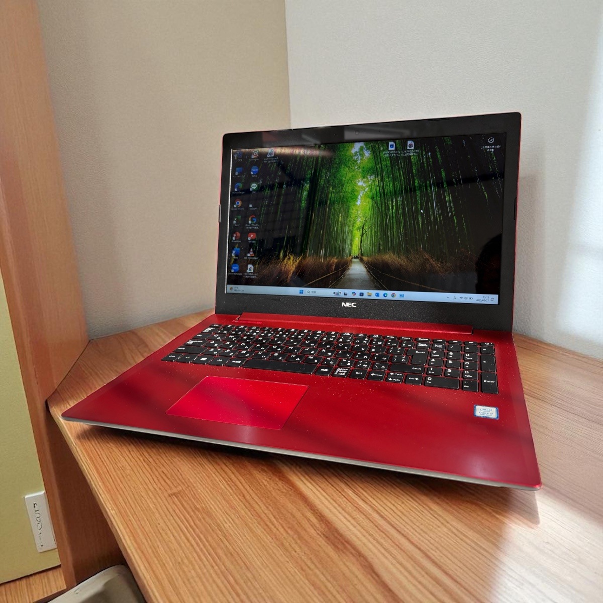 NEC LAVIE NS700/M 15.6インチ