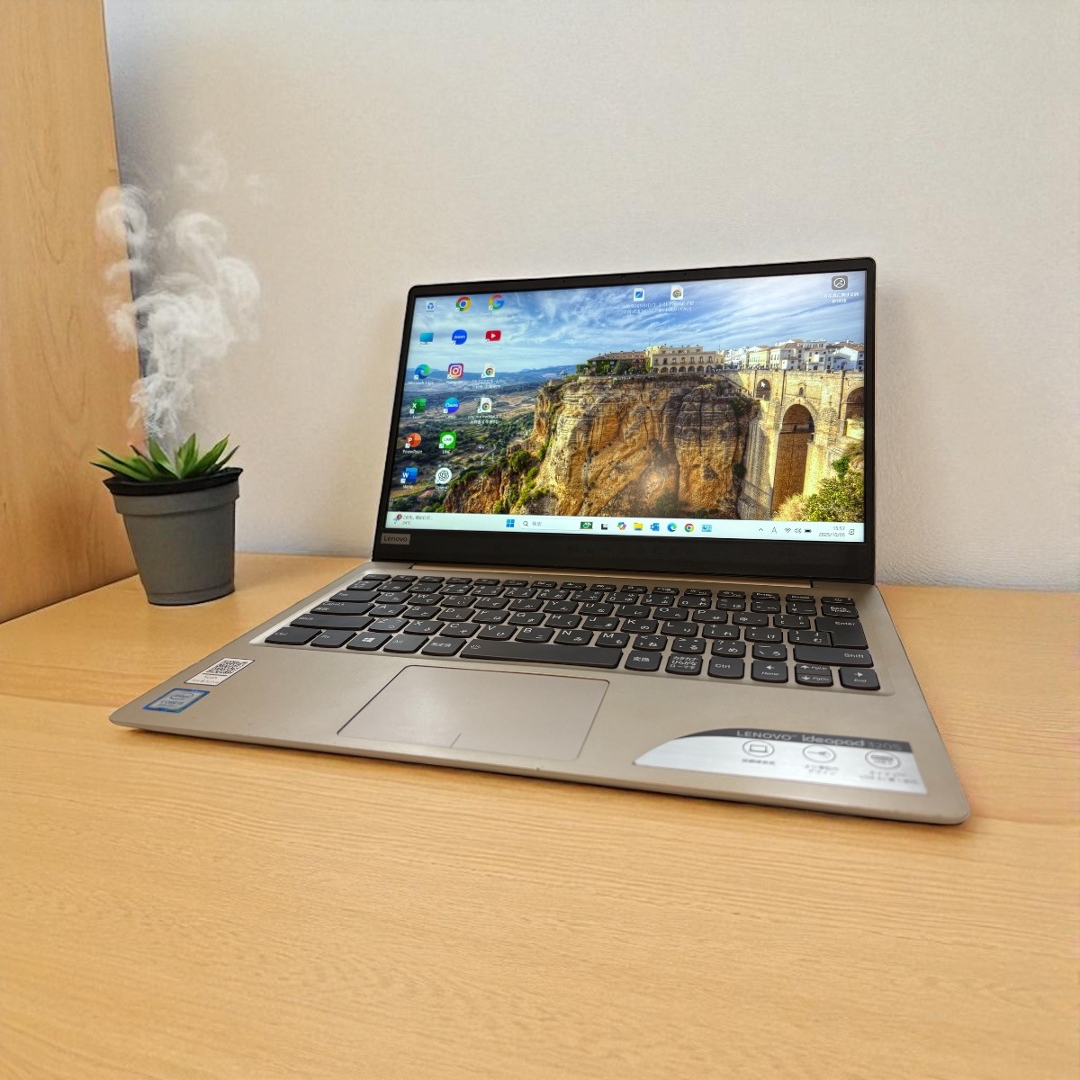 Lenovo IdeaPad320S 13.3インチ