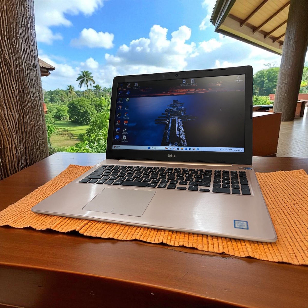 DELL Inspiron15-5570 15.6インチ(ピンクゴールド)