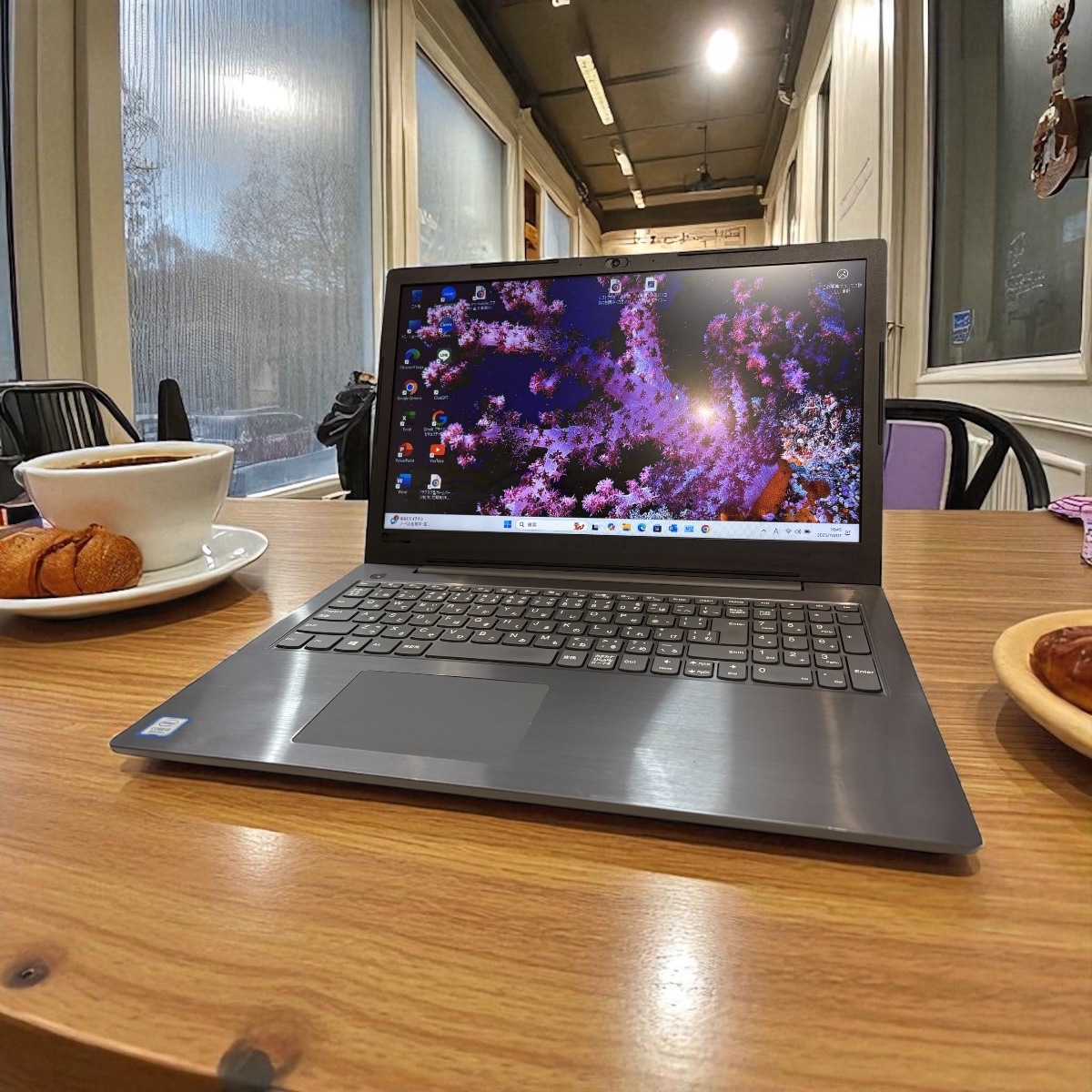 lenovo V330-15IKB 15.6インチ