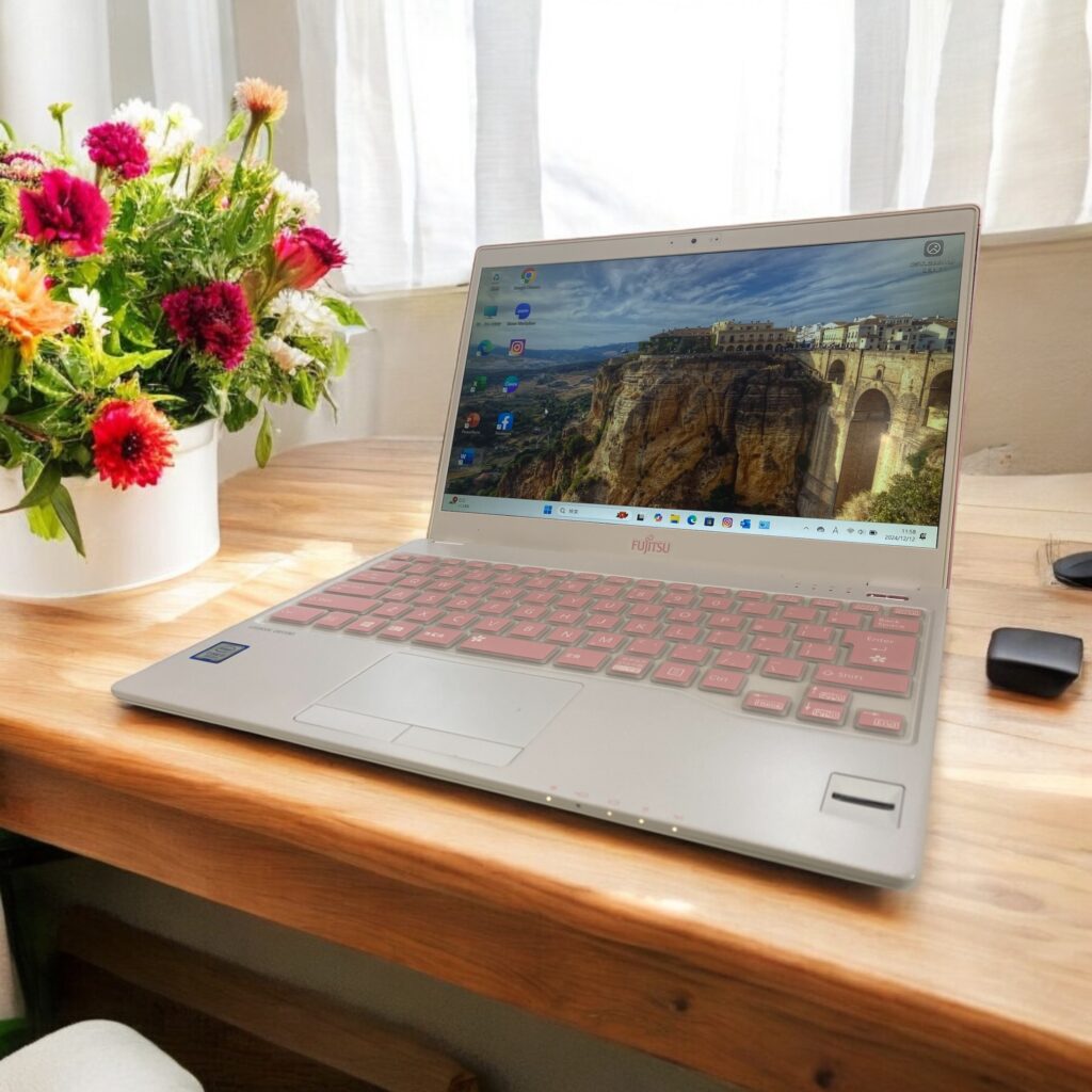 FUJITSU LIFEBOOK UH55/B3 13.3インチ