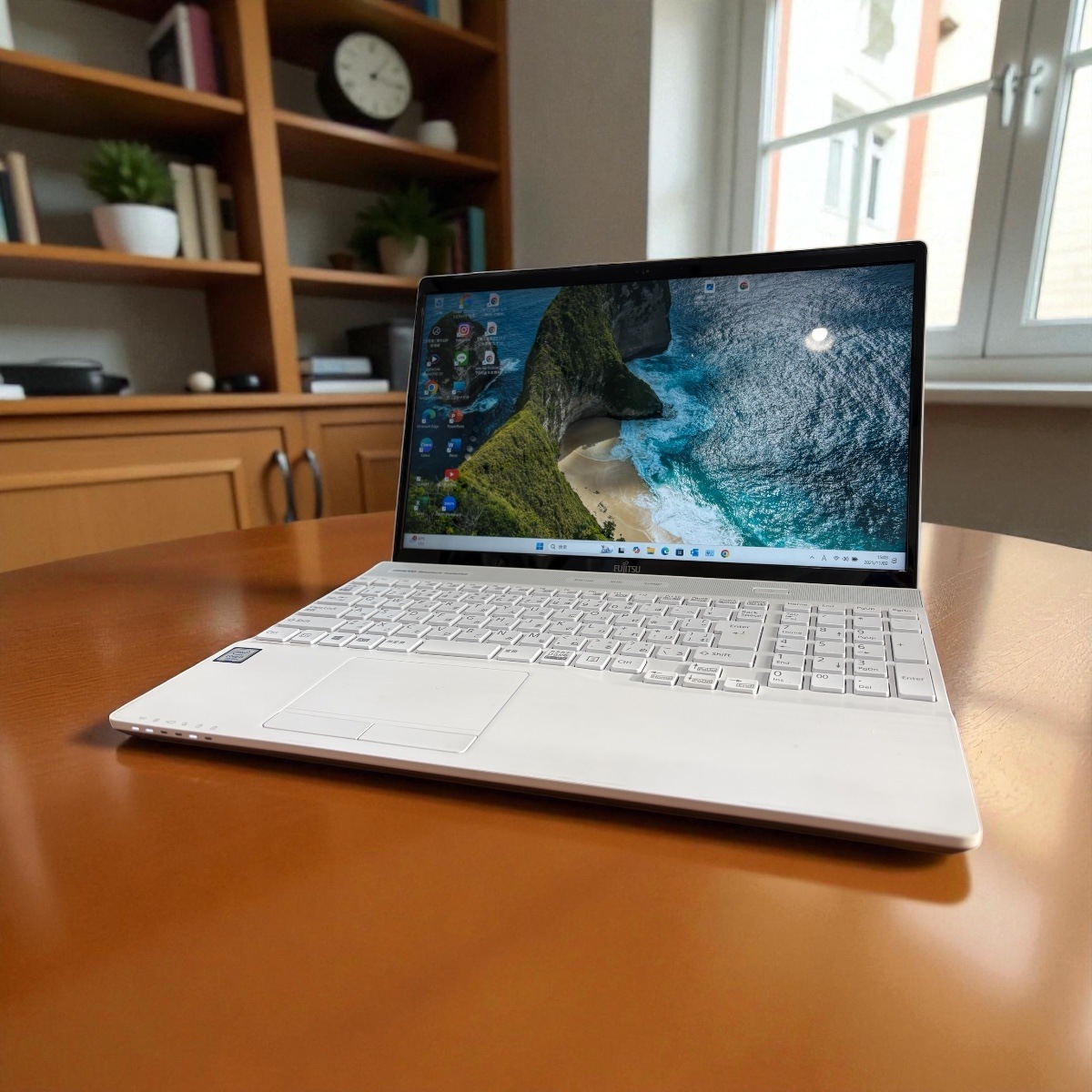 FUJITSU LIFEBOOK AH45/D1 15.6インチ