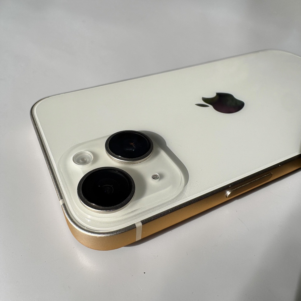 iPhone14 128GB スターライト 中古良品 Aクラス