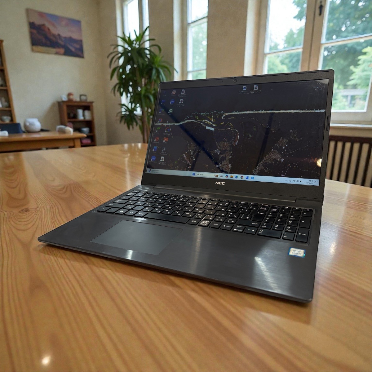 NEC LAVIE NS700/R 15.6インチ