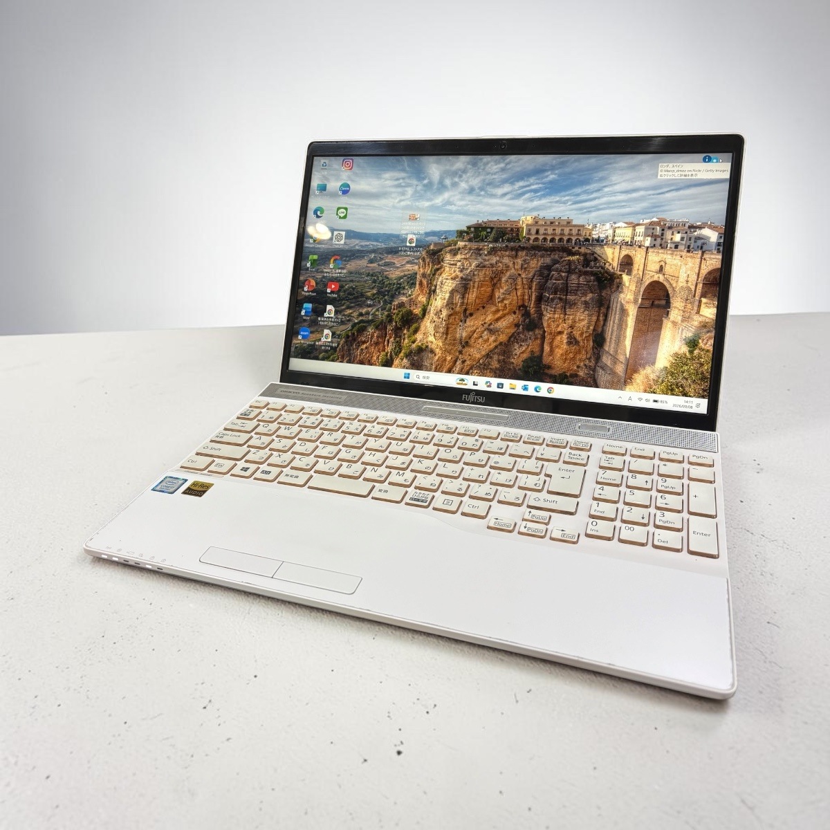 FUJITSU LIFEBOOK AH53/B3 15.6ｲﾝﾁ