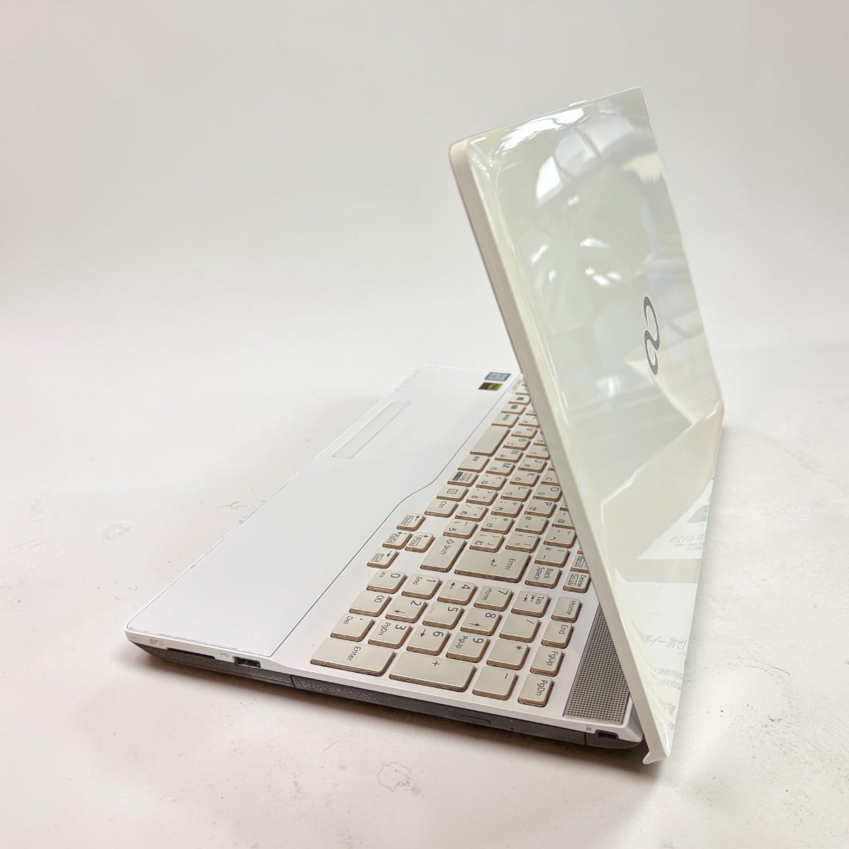 FUJITSU LIFEBOOK AH53/B3 15.6ｲﾝﾁ