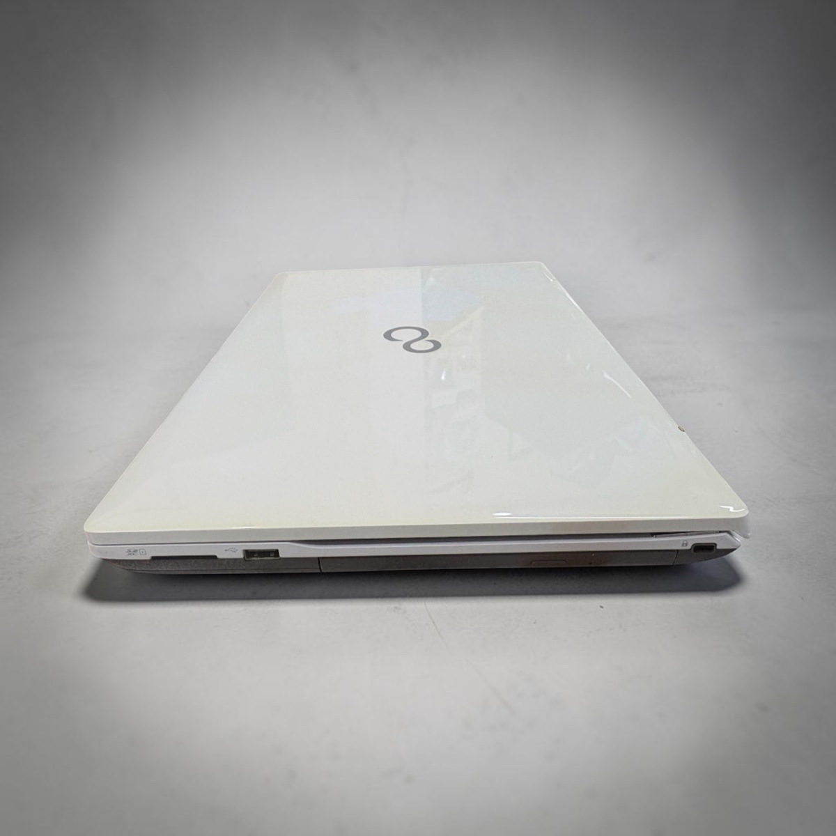 FUJITSU LIFEBOOK AH53/B3 15.6ｲﾝﾁ