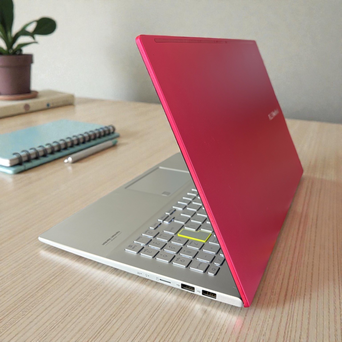 ASUS VivoBook S15 S533E 15.6インチ