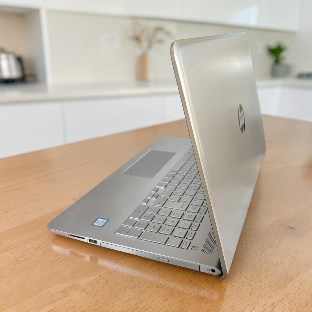 HP Pavilion Laptop15 cc1xx 15.6ｲﾝﾁ