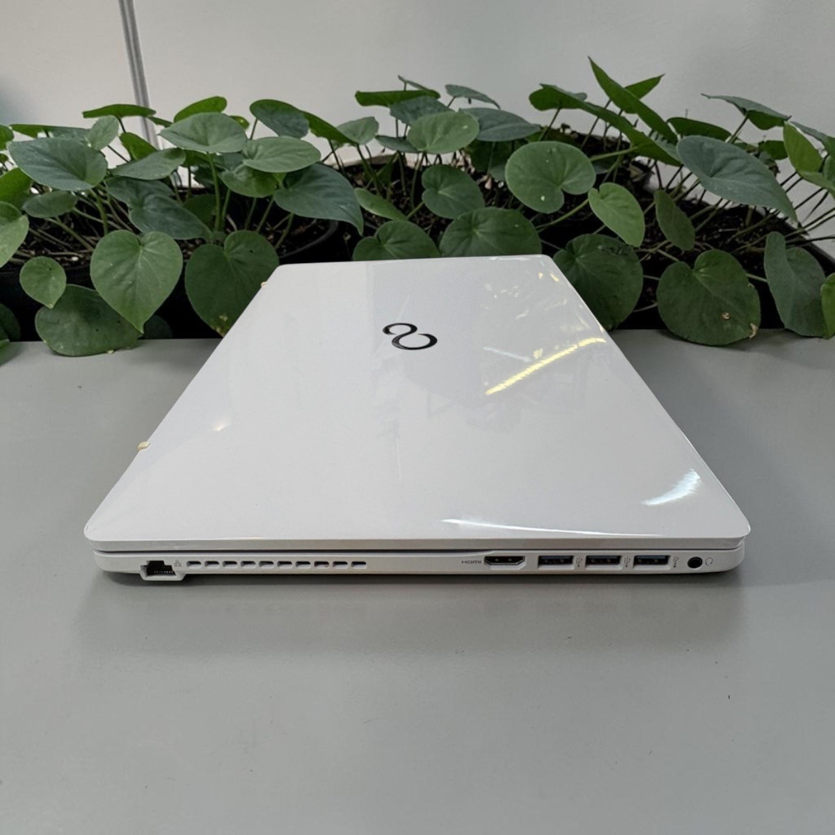 FUJITSU LIFEBOOK AH77/W 15.6ｲﾝﾁ