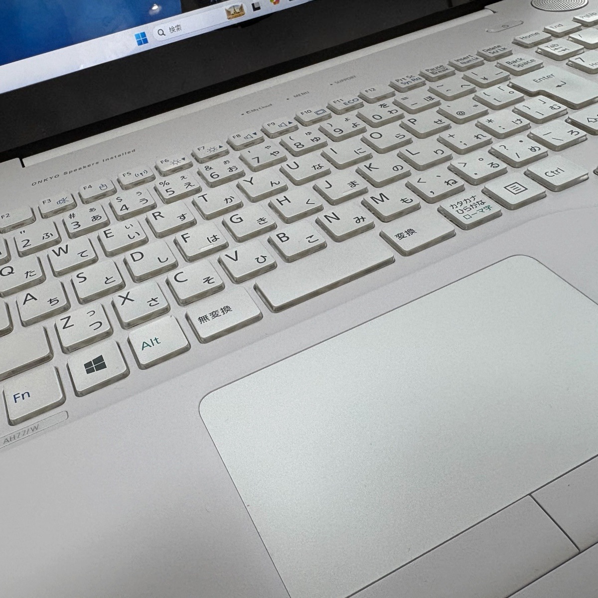 FUJITSU LIFEBOOK AH77/W 15.6ｲﾝﾁ