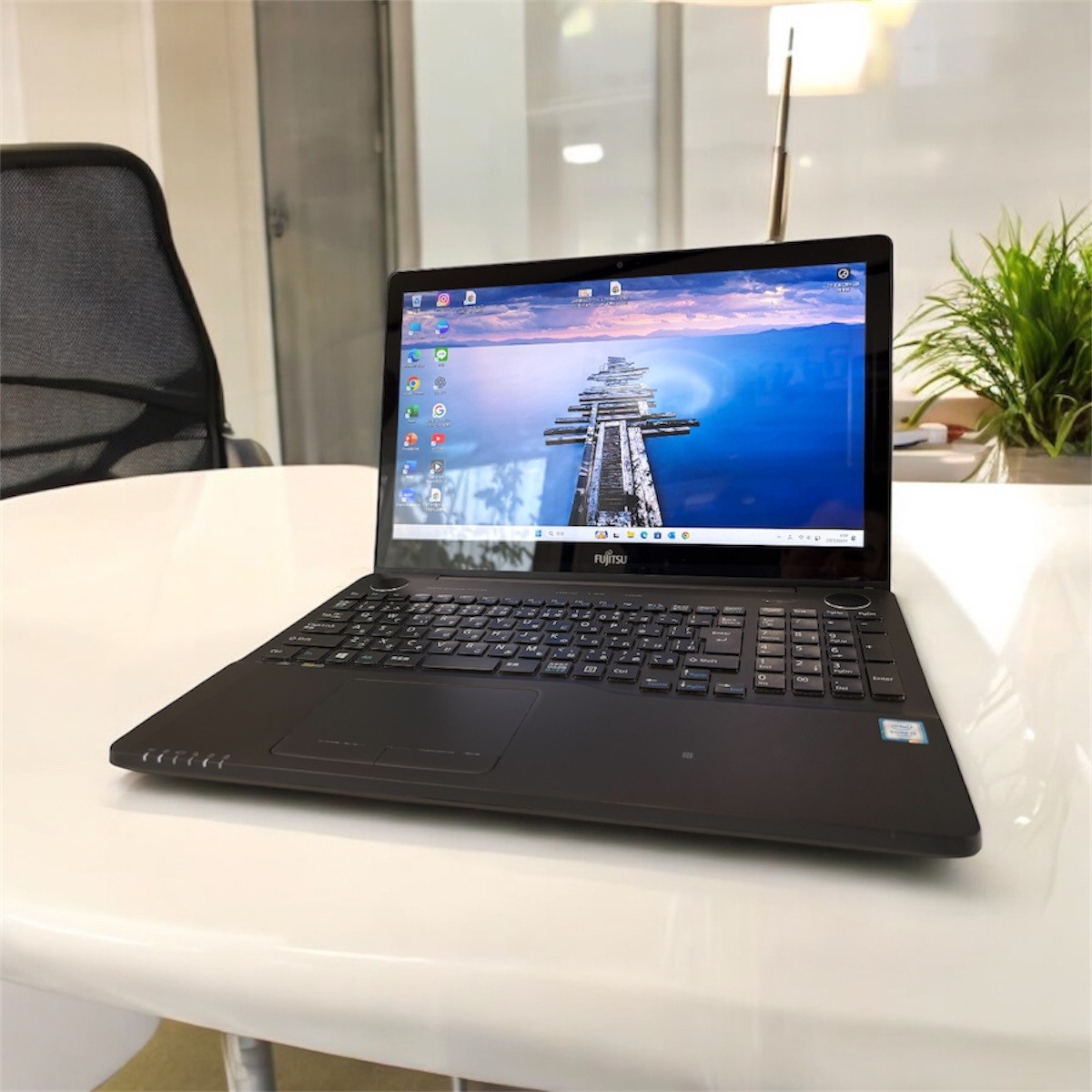 FUJITSU LIFEBOOK AH77/W 15.6インチ