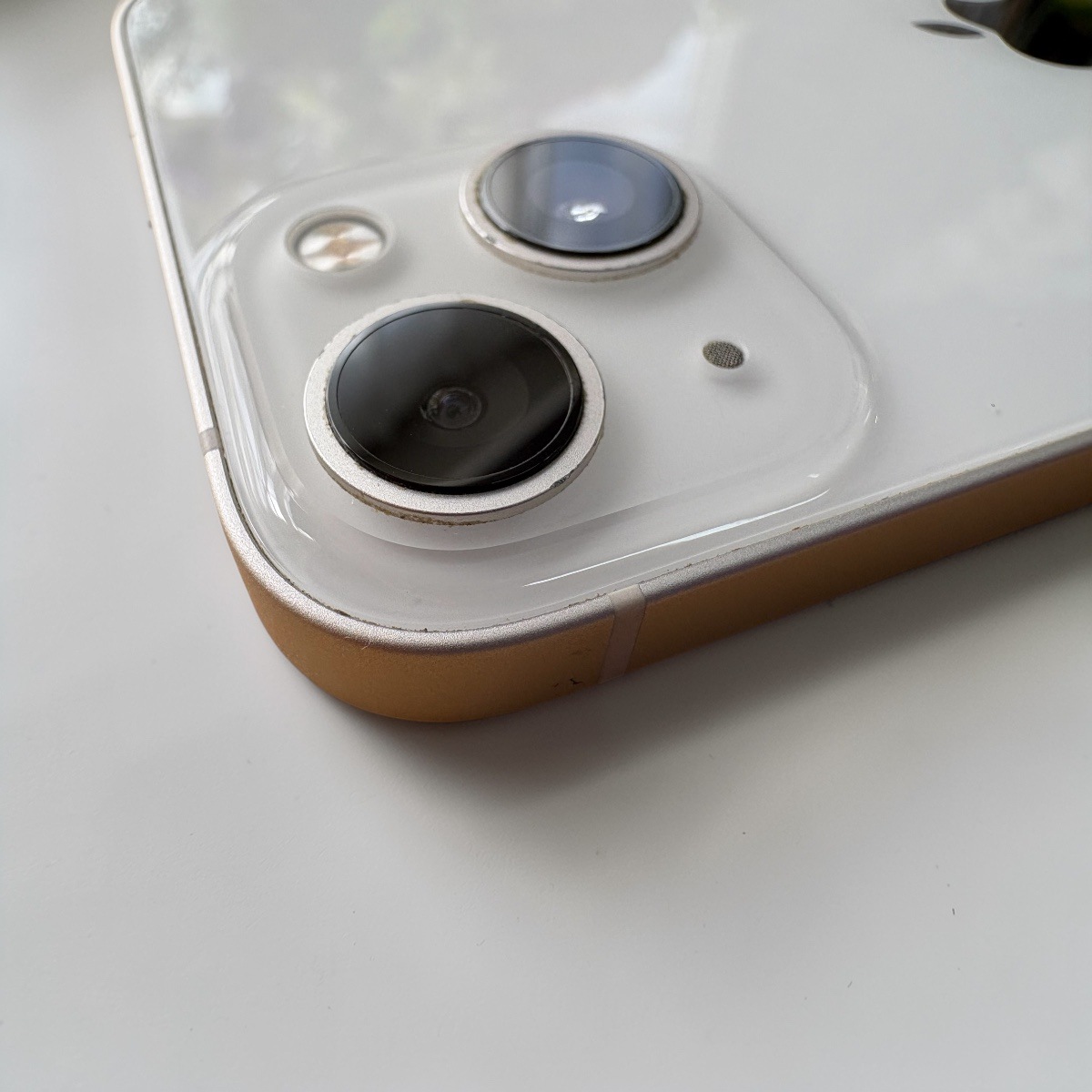 Apple iPhone13 128GB ｽﾀｰﾗｲﾄ（中古良品Aクラス）